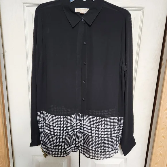 Michael Kors Black and White Button-Up Shirt - Picture 3 of 10